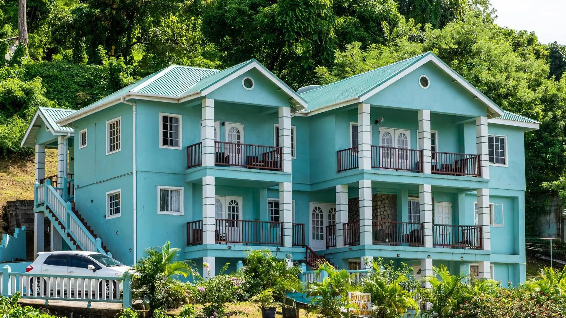 Golden Palms Apartment Kingstown
